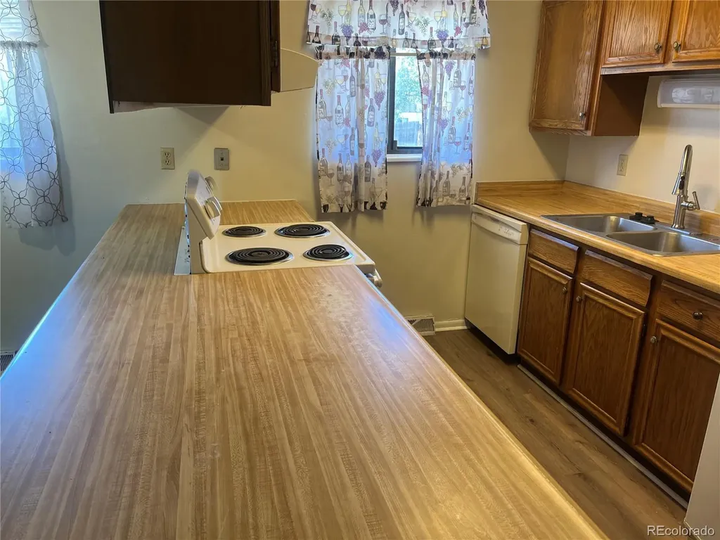 17692 E Eastman Place Aurora CO 80013