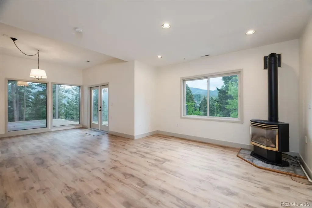 33510 Puma Crest Evergreen CO 80439