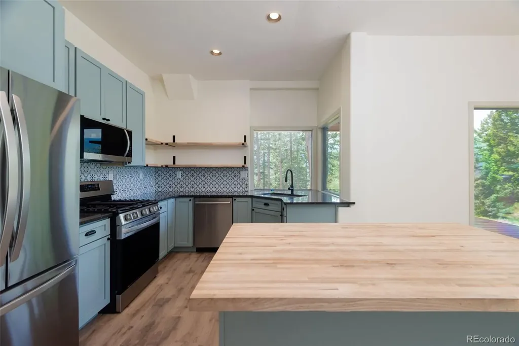 33510 Puma Crest Evergreen CO 80439