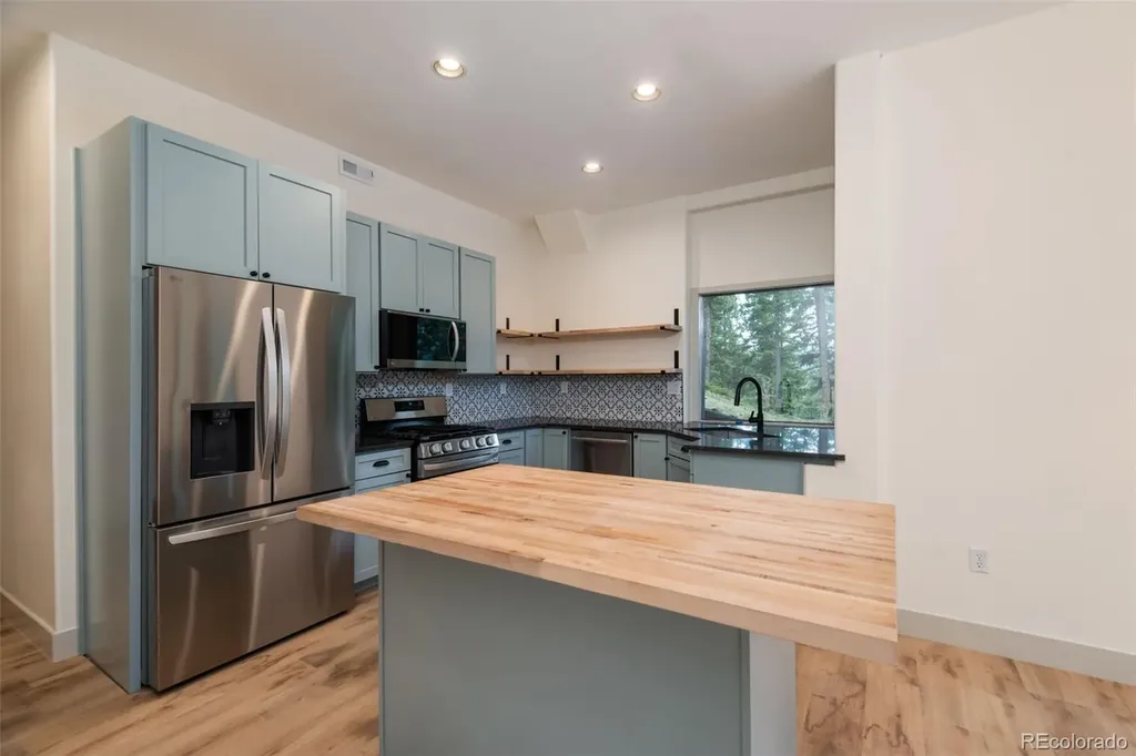 33510 Puma Crest Evergreen CO 80439