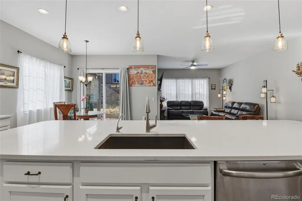 7693 S Quantock Way Aurora CO 80016