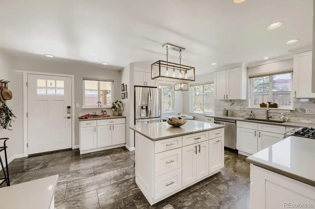 7890 W 59th Avenue Arvada CO 80004