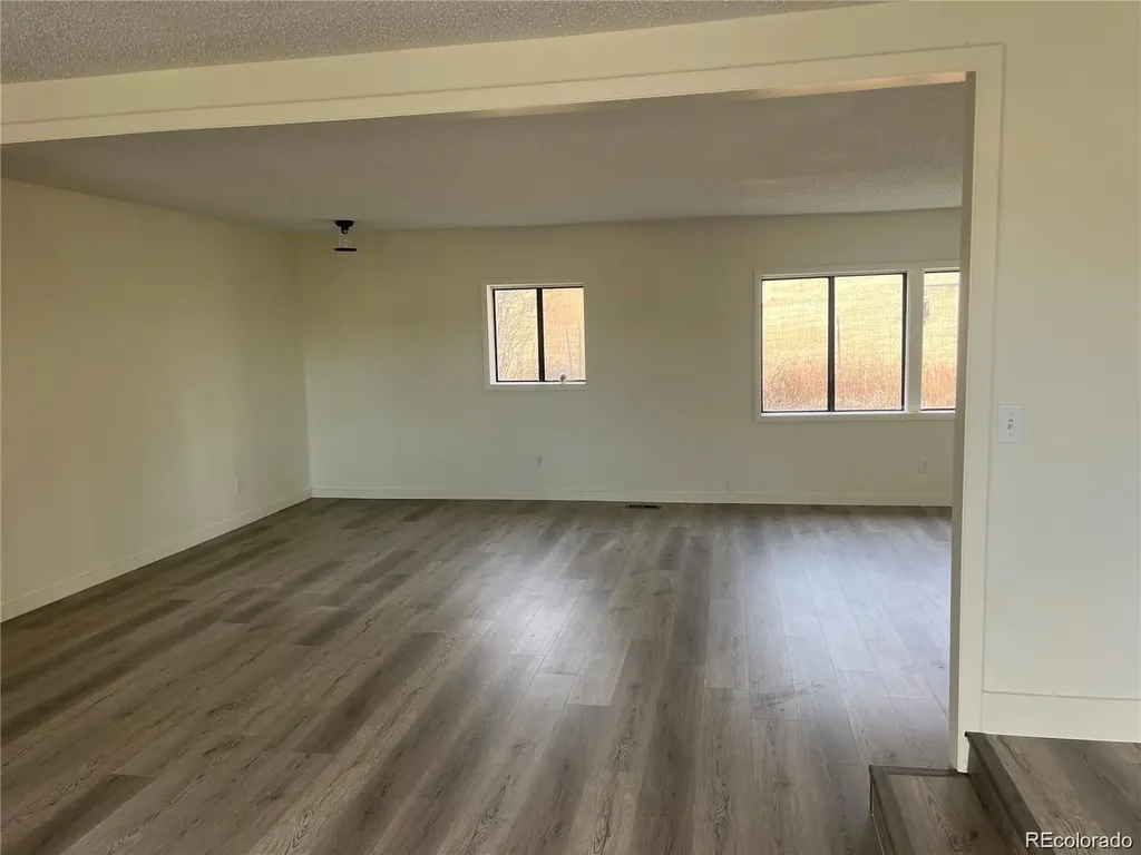 24395 Main Street Elbert CO 80106