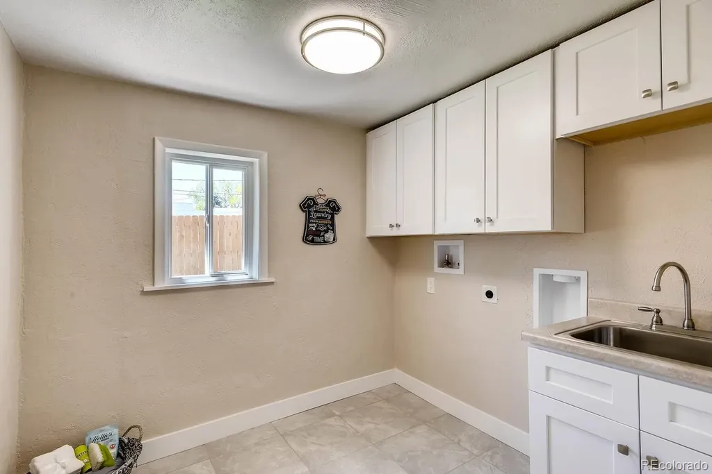 2471 Harlan Street Edgewater CO 80214