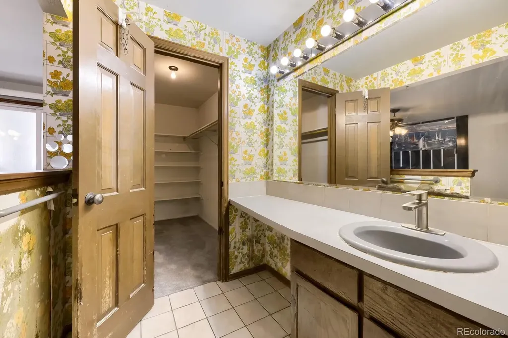 3500 S Ivanhoe Street Denver CO 80237