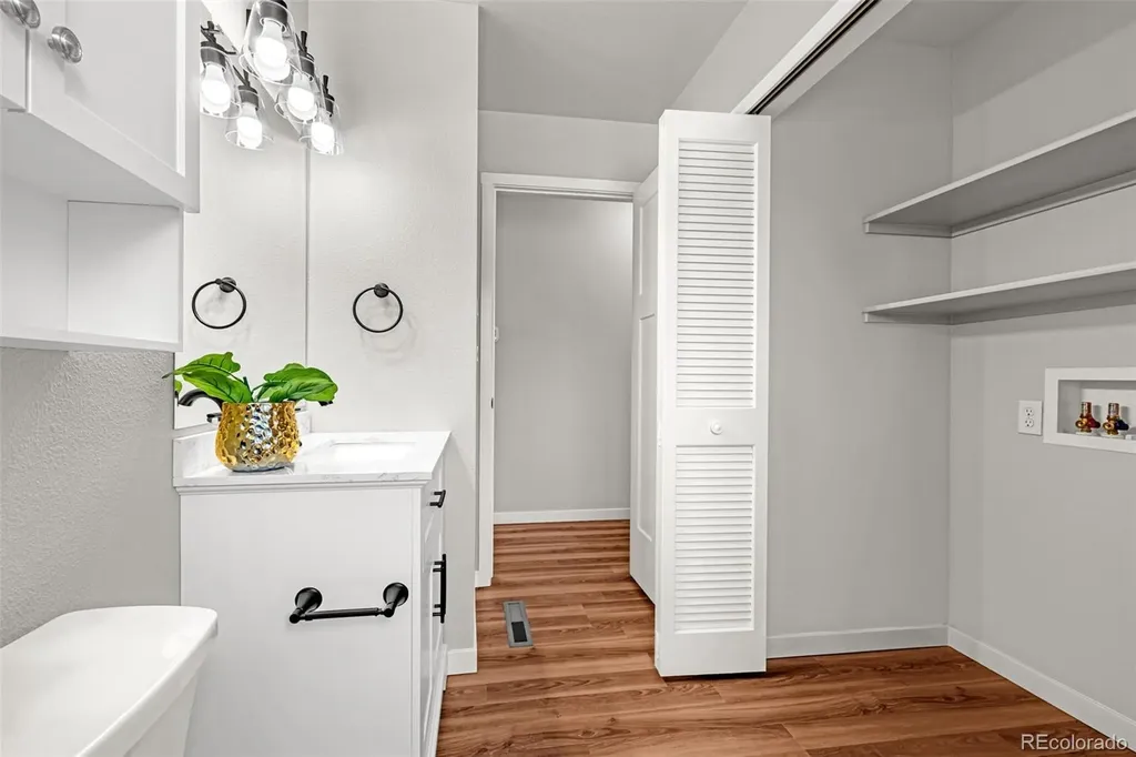 2214 Sonoma Drive Colorado Springs CO 80910