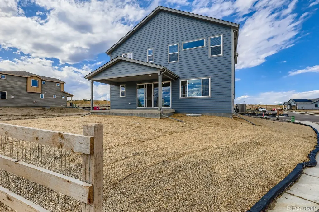 46515 Sunrise Court Bennett CO 80102