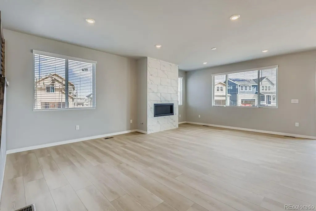 46515 Sunrise Court Bennett CO 80102