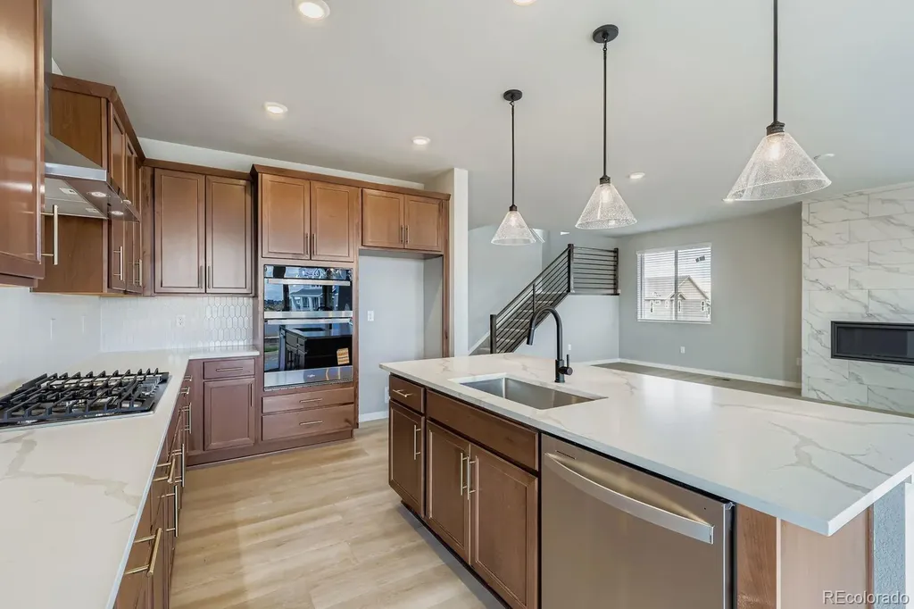 46515 Sunrise Court Bennett CO 80102