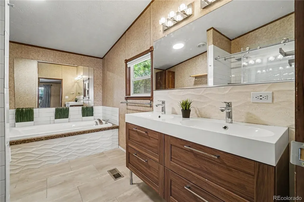 4500 19th Street Boulder CO 80304