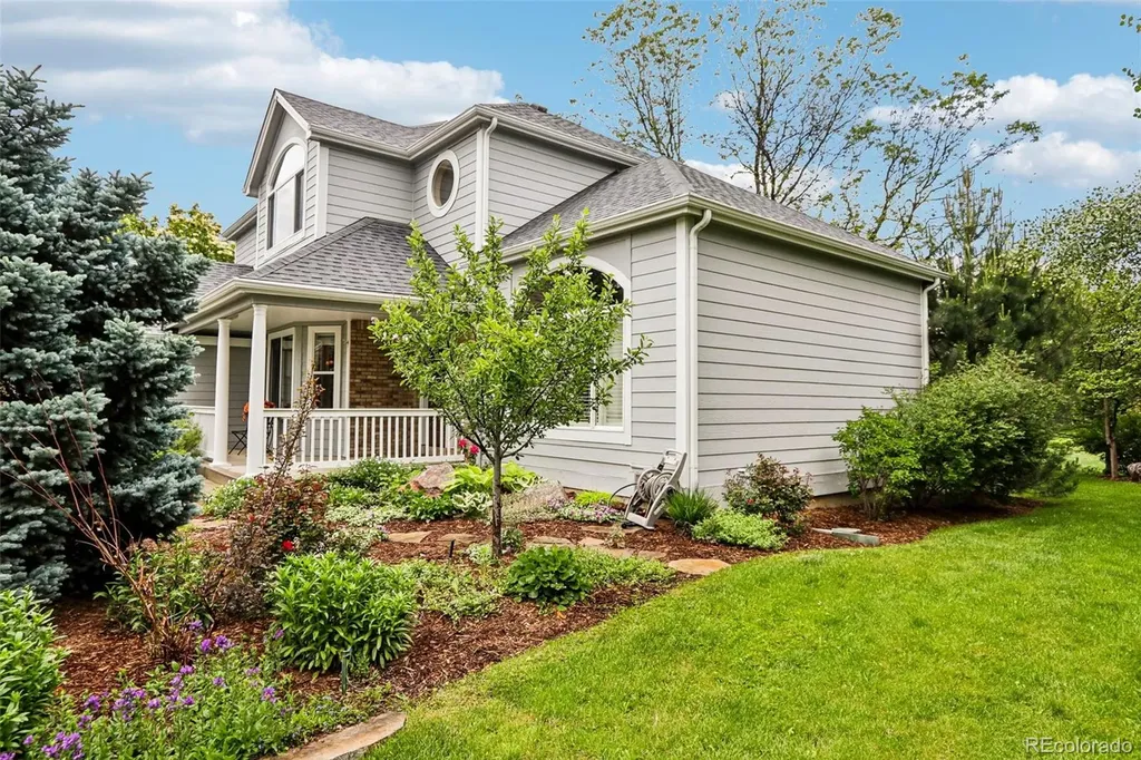 7154 Burgundy Drive Niwot CO 80503