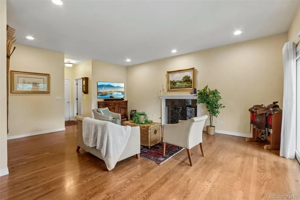 7154 Burgundy Drive Niwot CO 80503