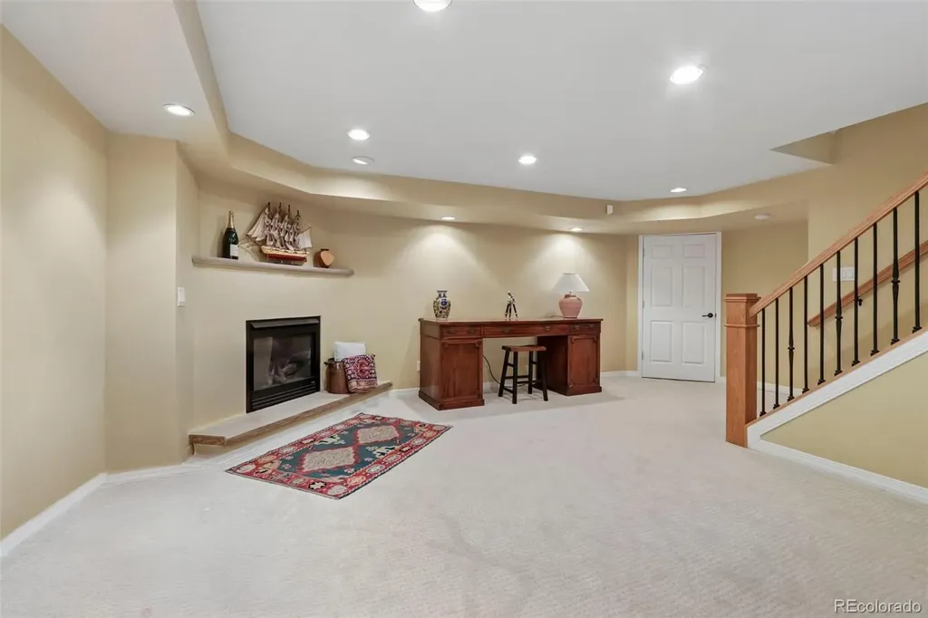 7154 Burgundy Drive Niwot CO 80503