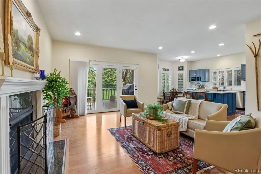 7154 Burgundy Drive Niwot CO 80503