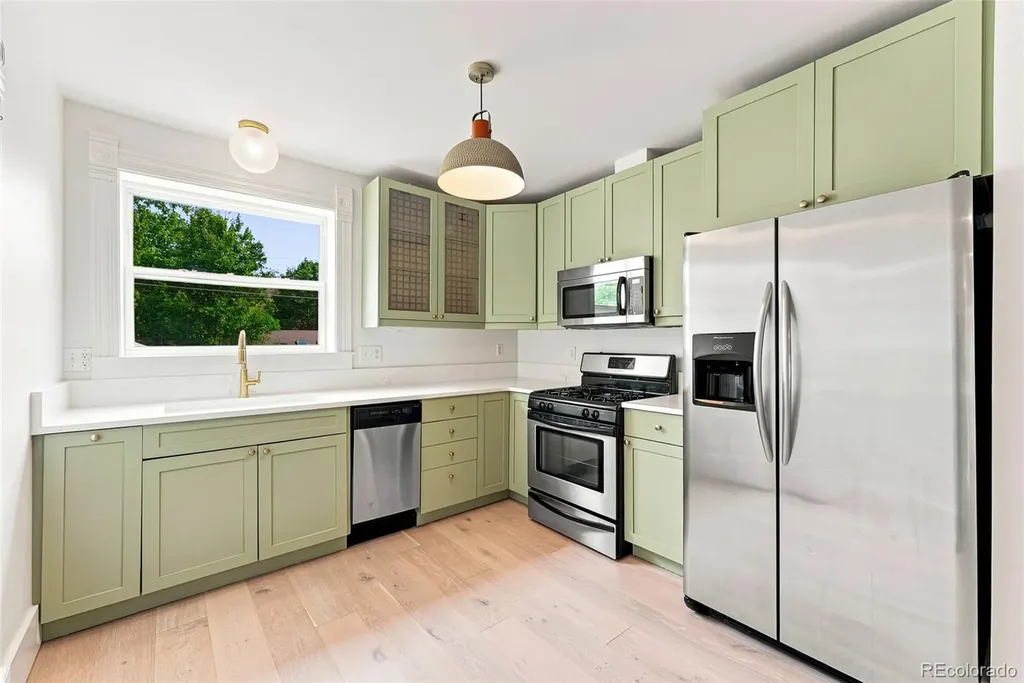 2554 W 32nd Avenue Denver CO 80211