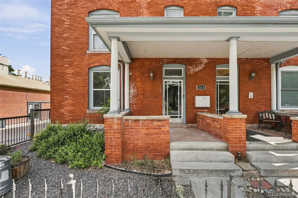 2554 W 32nd Avenue Denver CO 80211