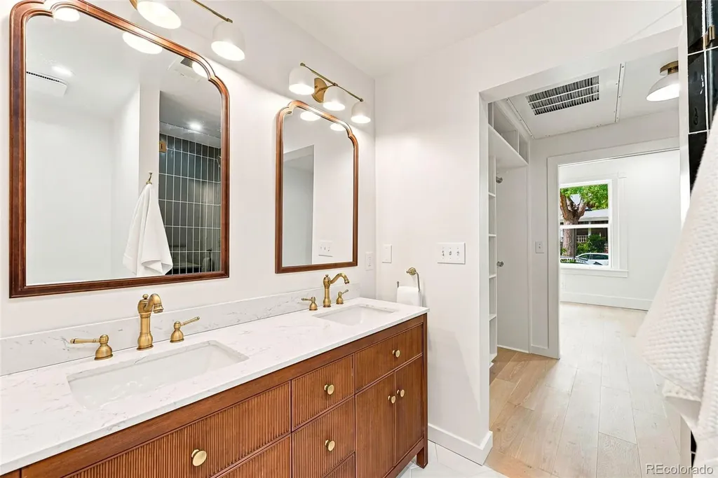 2554 W 32nd Avenue Denver CO 80211