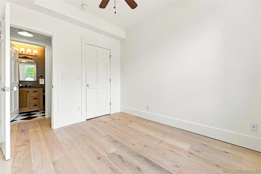 2554 W 32nd Avenue Denver CO 80211