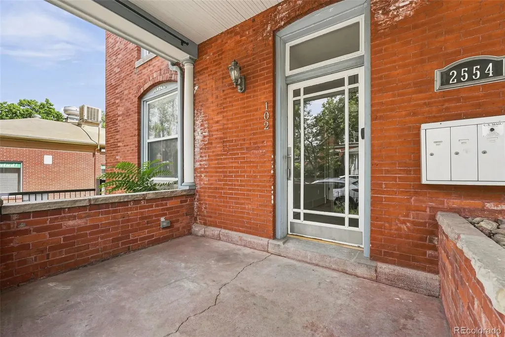 2554 W 32nd Avenue Denver CO 80211