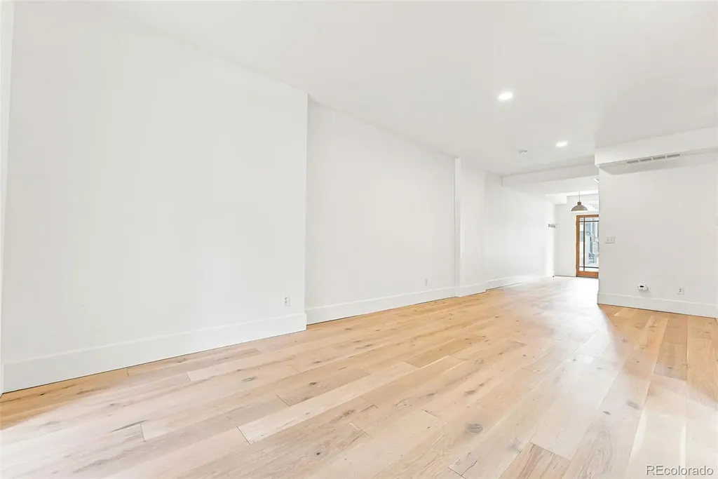 2554 W 32nd Avenue Denver CO 80211