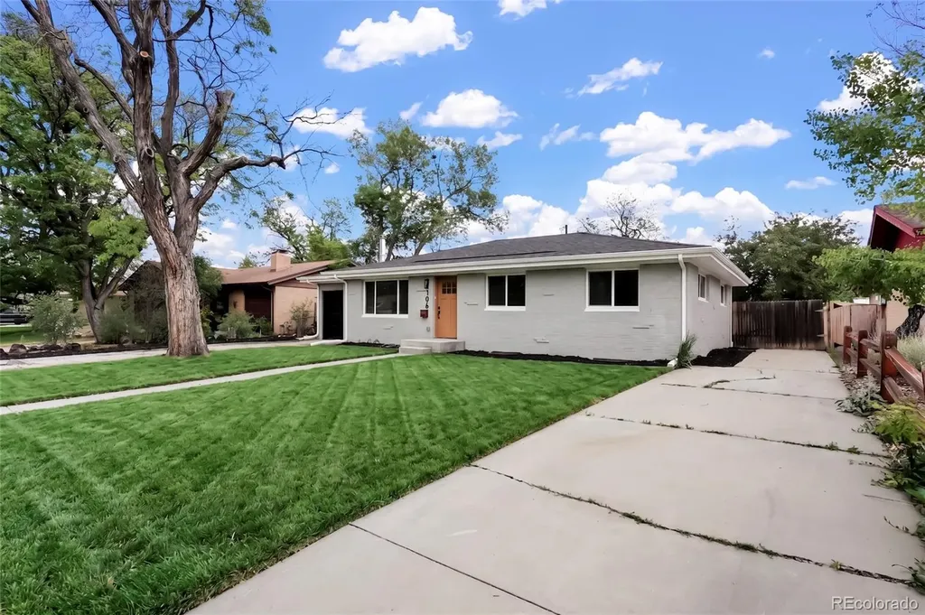 106 Emerald Broomfield CO 80020