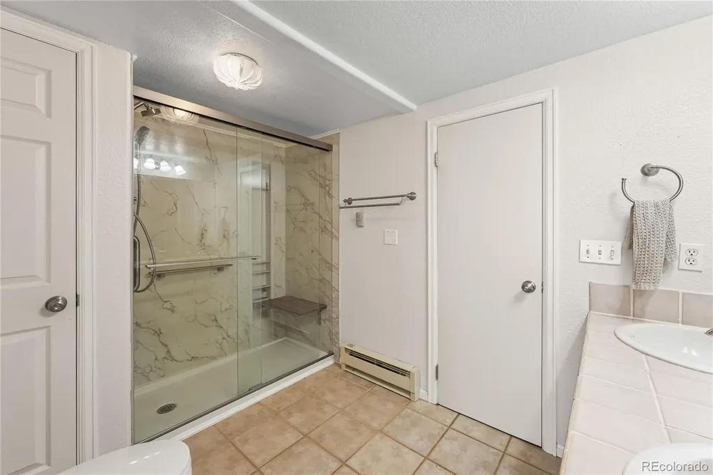 21400 E 11th Avenue Aurora CO 80018