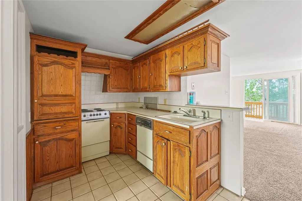21400 E 11th Avenue Aurora CO 80018