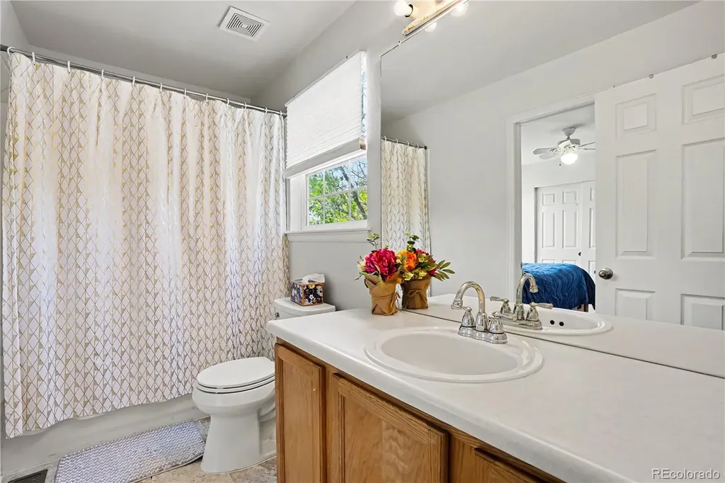 22398 E Oxford Drive Aurora CO 80018