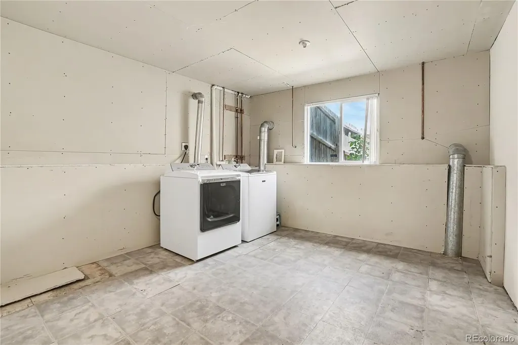 22398 E Oxford Drive Aurora CO 80018