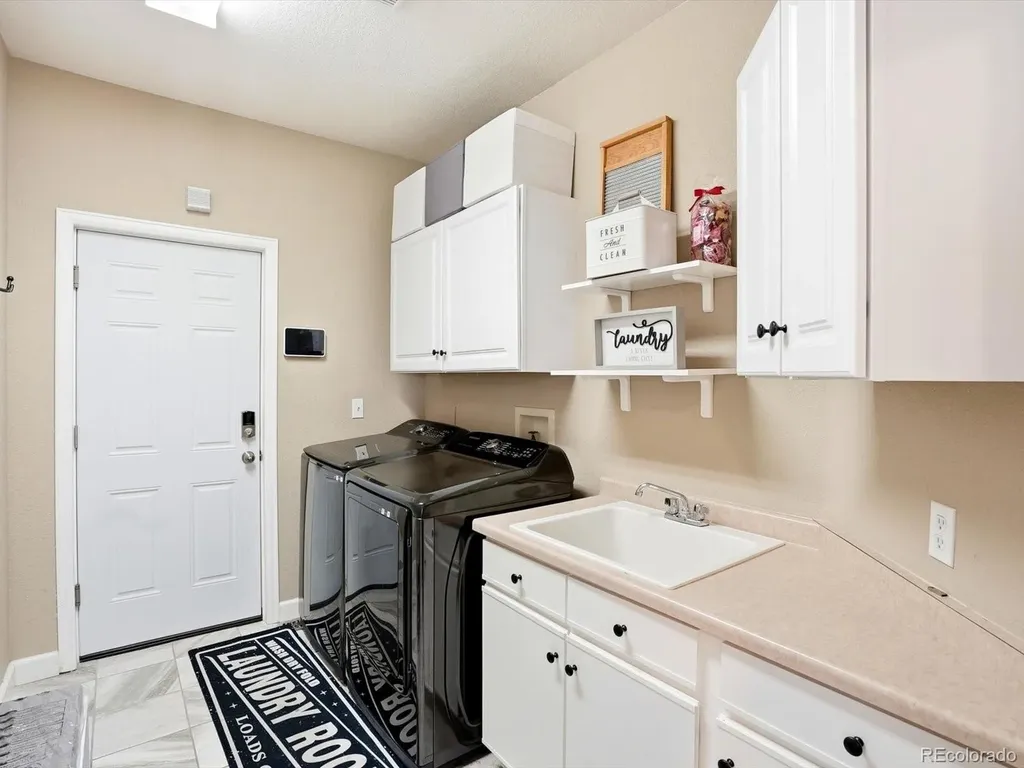 6638 W Hamilton Drive Lakewood CO 80227