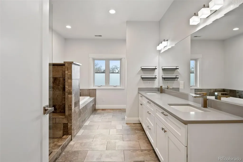3060 S Elati Street Englewood CO 80110