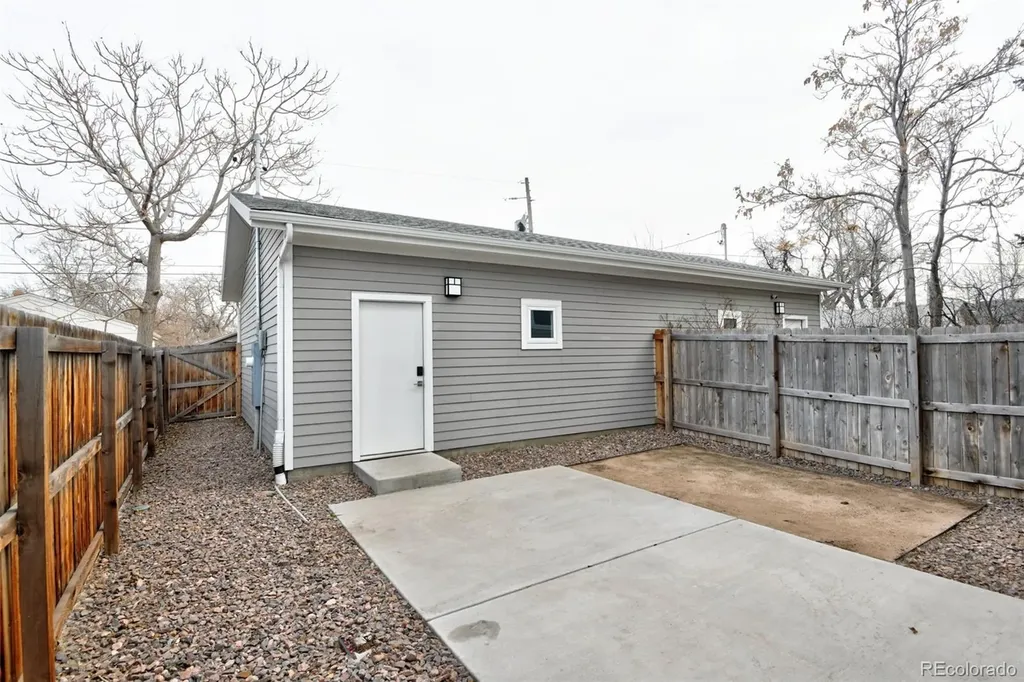 3060 S Elati Street Englewood CO 80110
