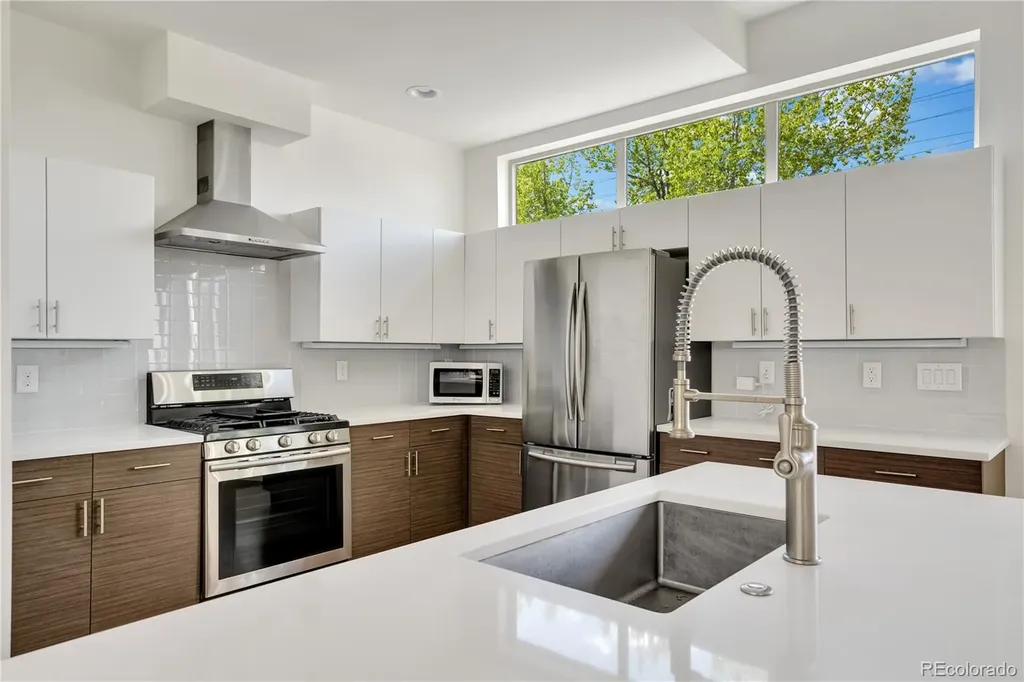 1208 Perry Street Denver CO 80204
