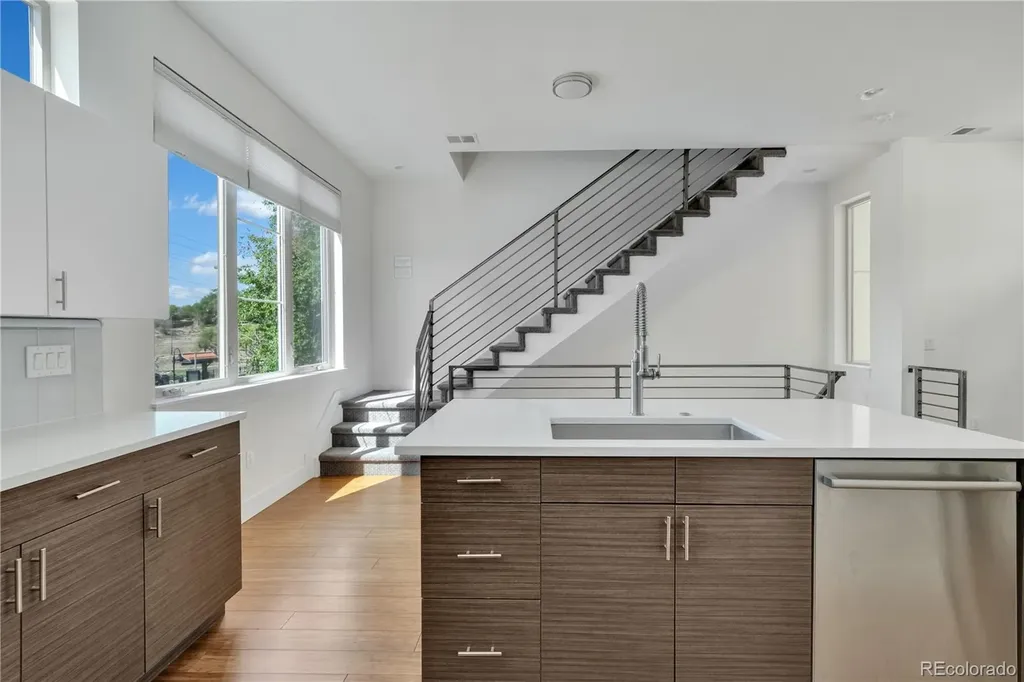 1208 Perry Street Denver CO 80204