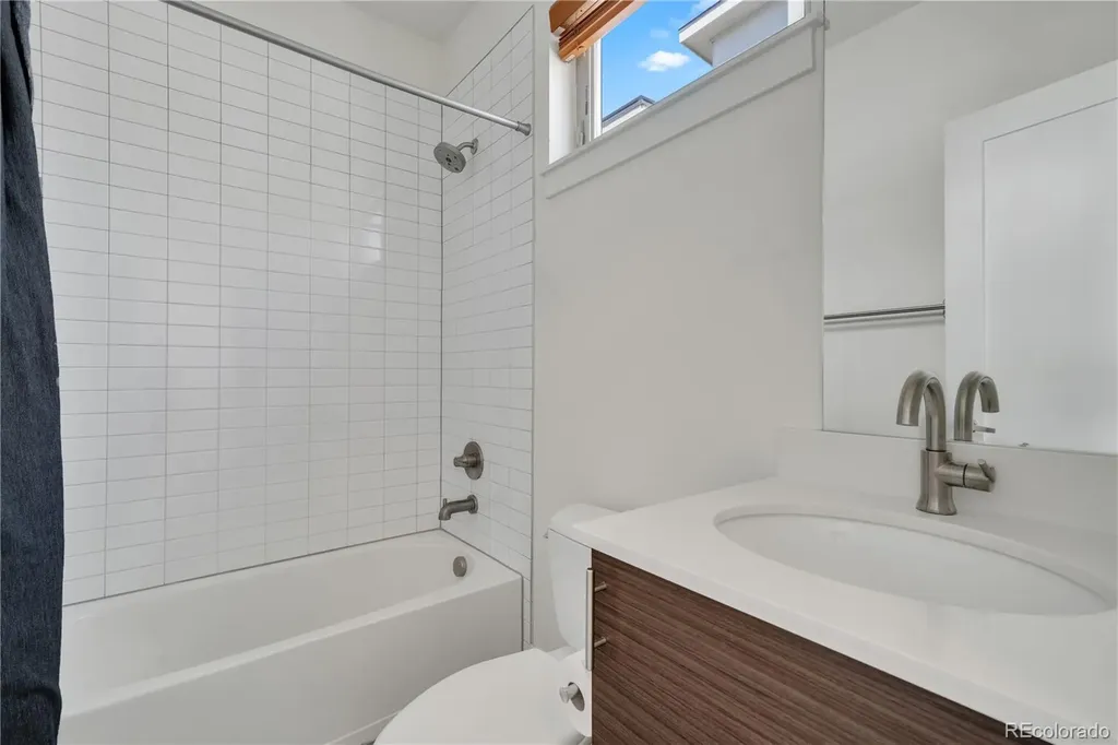 1208 Perry Street Denver CO 80204