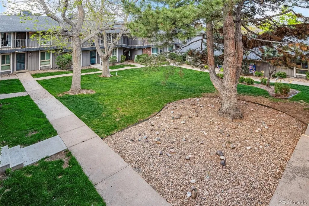 6495 E Happy Canyon Road Denver CO 80237