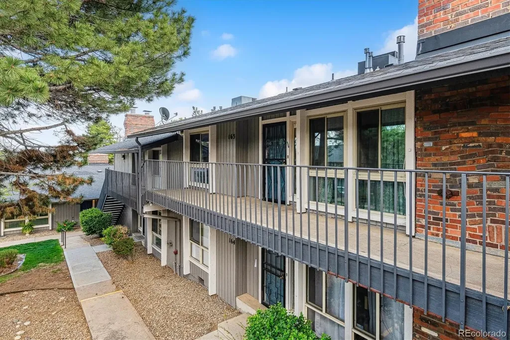 6495 E Happy Canyon Road Denver CO 80237