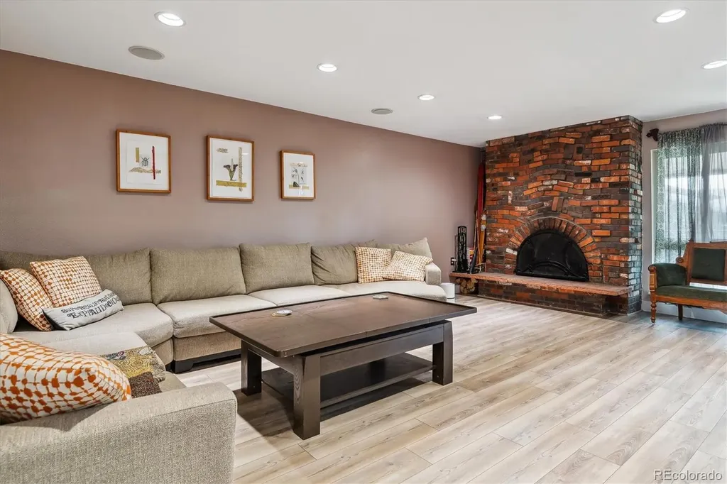 6495 E Happy Canyon Road Denver CO 80237