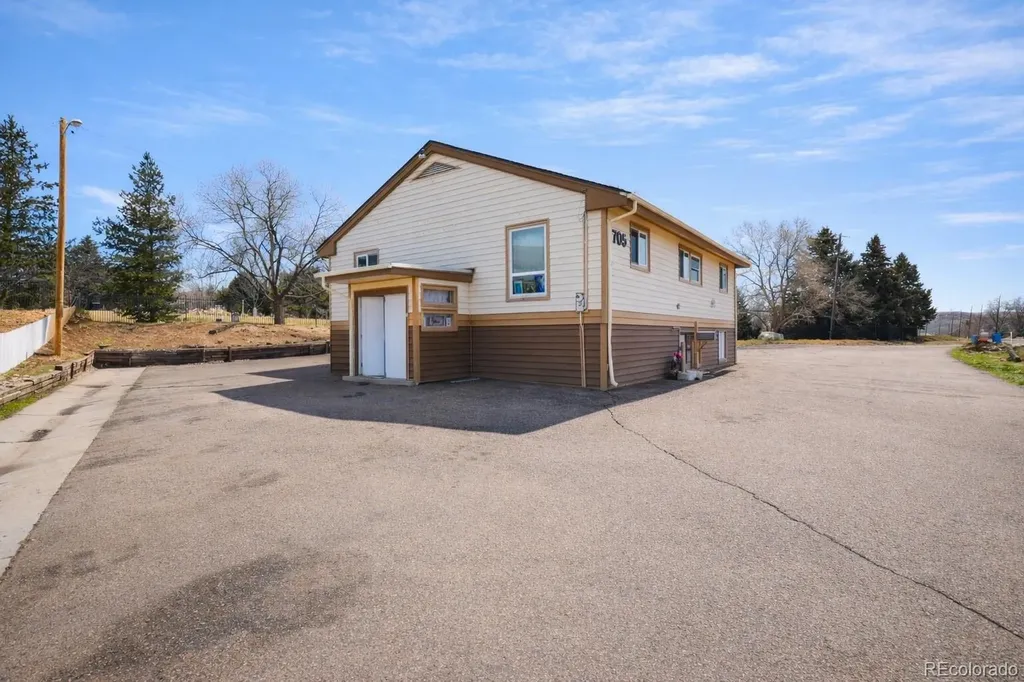 705 Ulysses Street Golden CO 80401