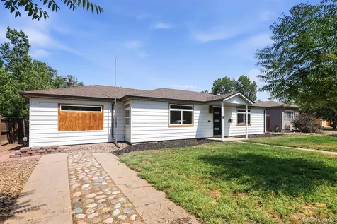 794 Galena Street Aurora CO 80010