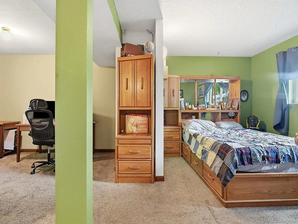 6932 Deframe Court Arvada CO 80004