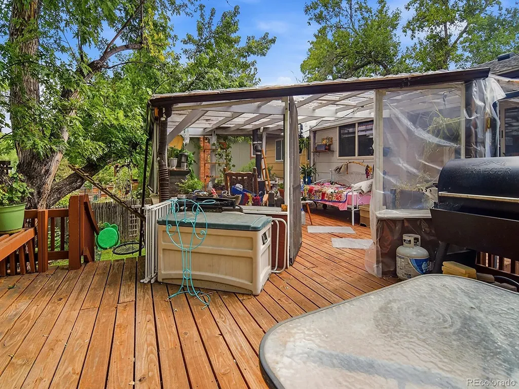 6932 Deframe Court Arvada CO 80004