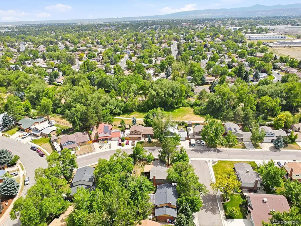 6932 Deframe Court Arvada CO 80004