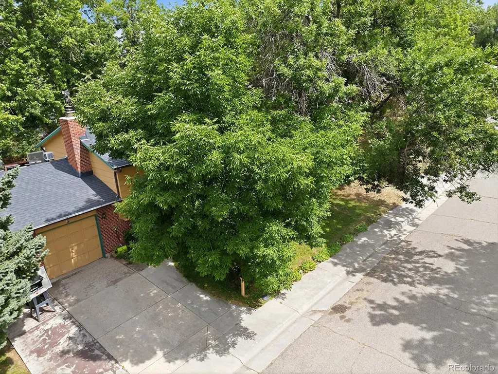6932 Deframe Court Arvada CO 80004