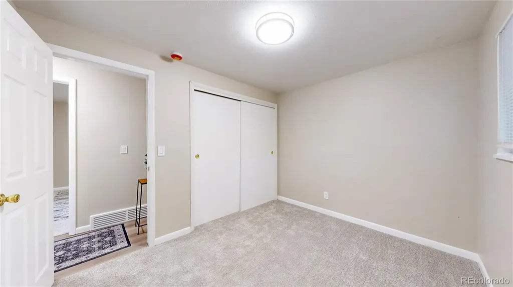 716 Goss Drive Longmont CO 80504