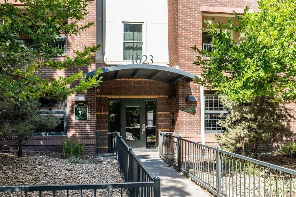 1623 Saint Paul Street Denver CO 80206