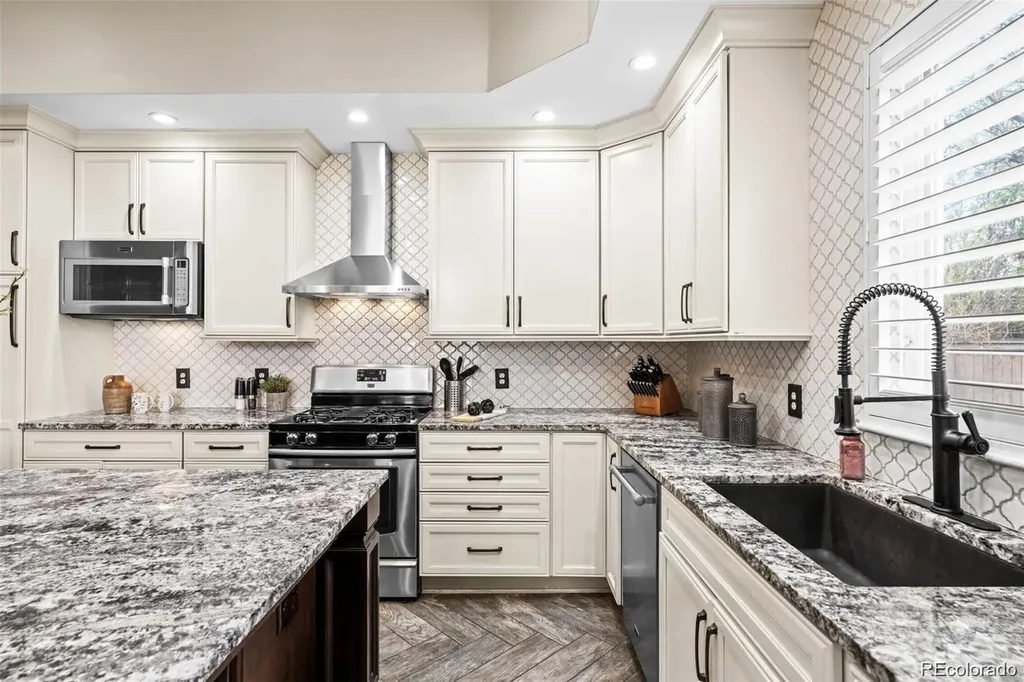 2927 N Humboldt Street Denver CO 80205