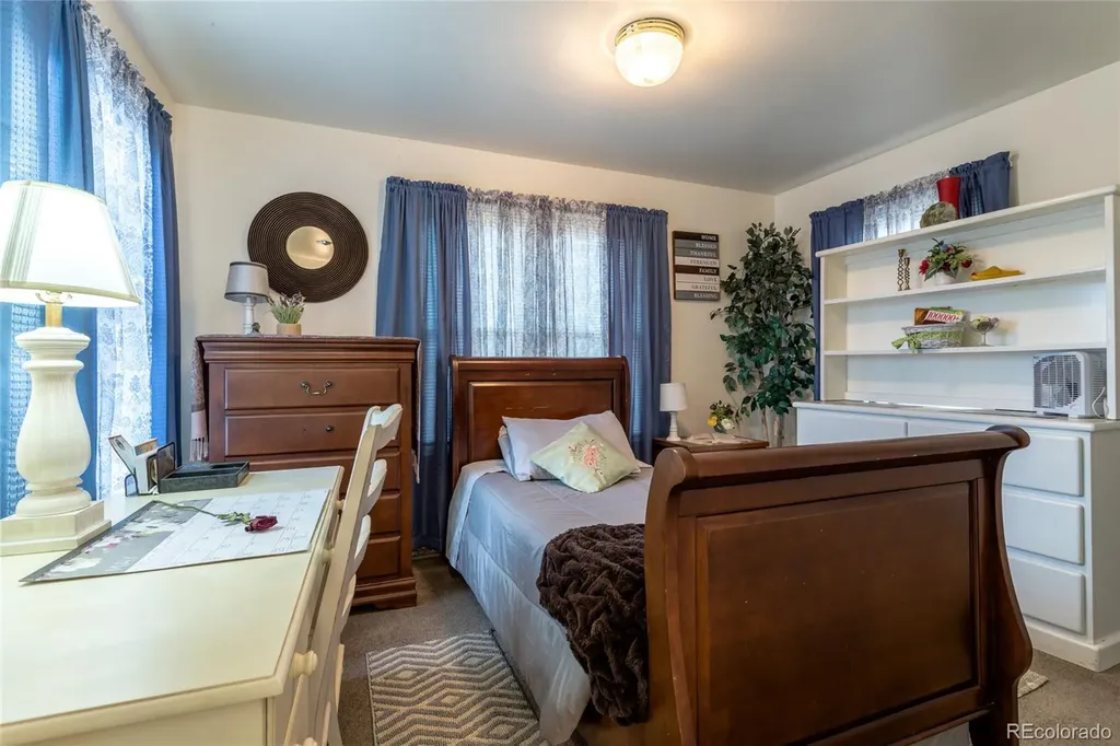 5975 Newland Street Arvada CO 80003