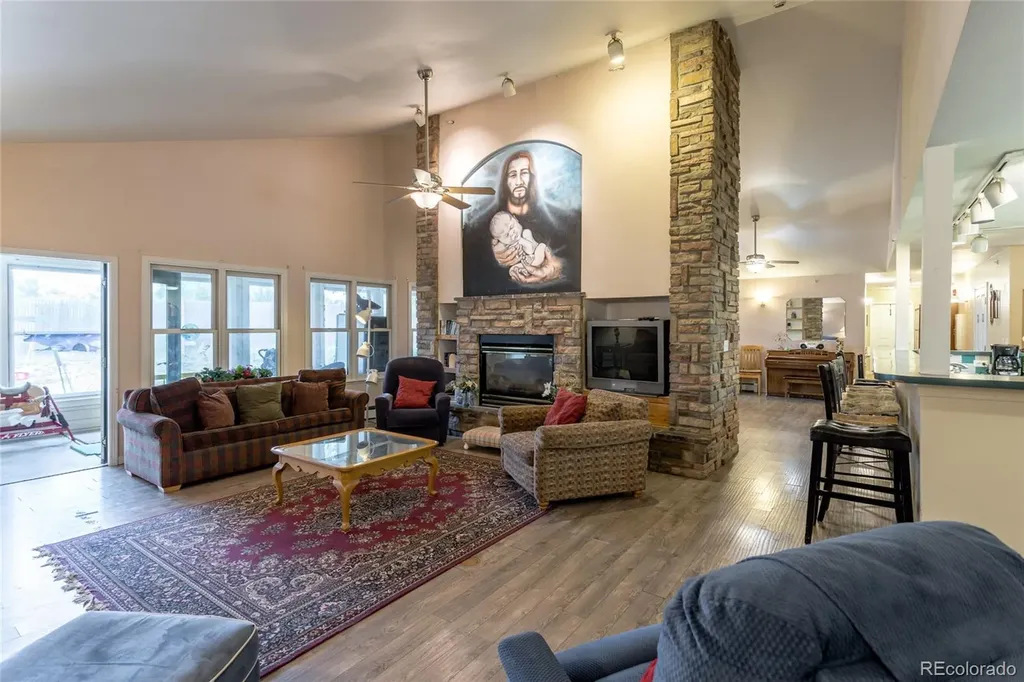 5975 Newland Street Arvada CO 80003