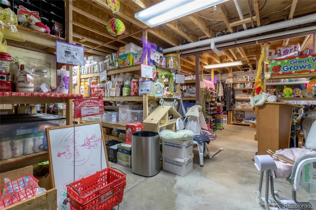 5975 Newland Street Arvada CO 80003